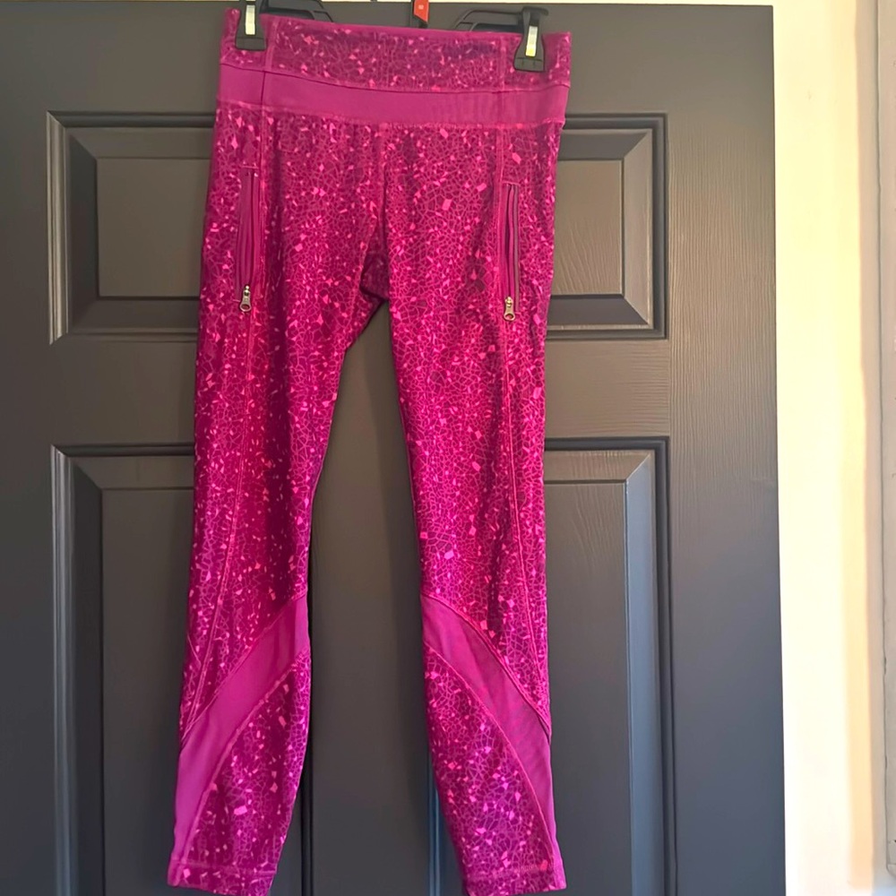Lululemon 7/8 leggings size 4 like new - purple